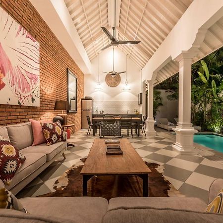 Central 3 Bedroom Villa Close To Seminyak Beach エクステリア 写真