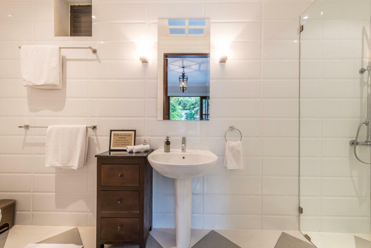 Central 3 Bedroom Villa Close To Seminyak Beach エクステリア 写真