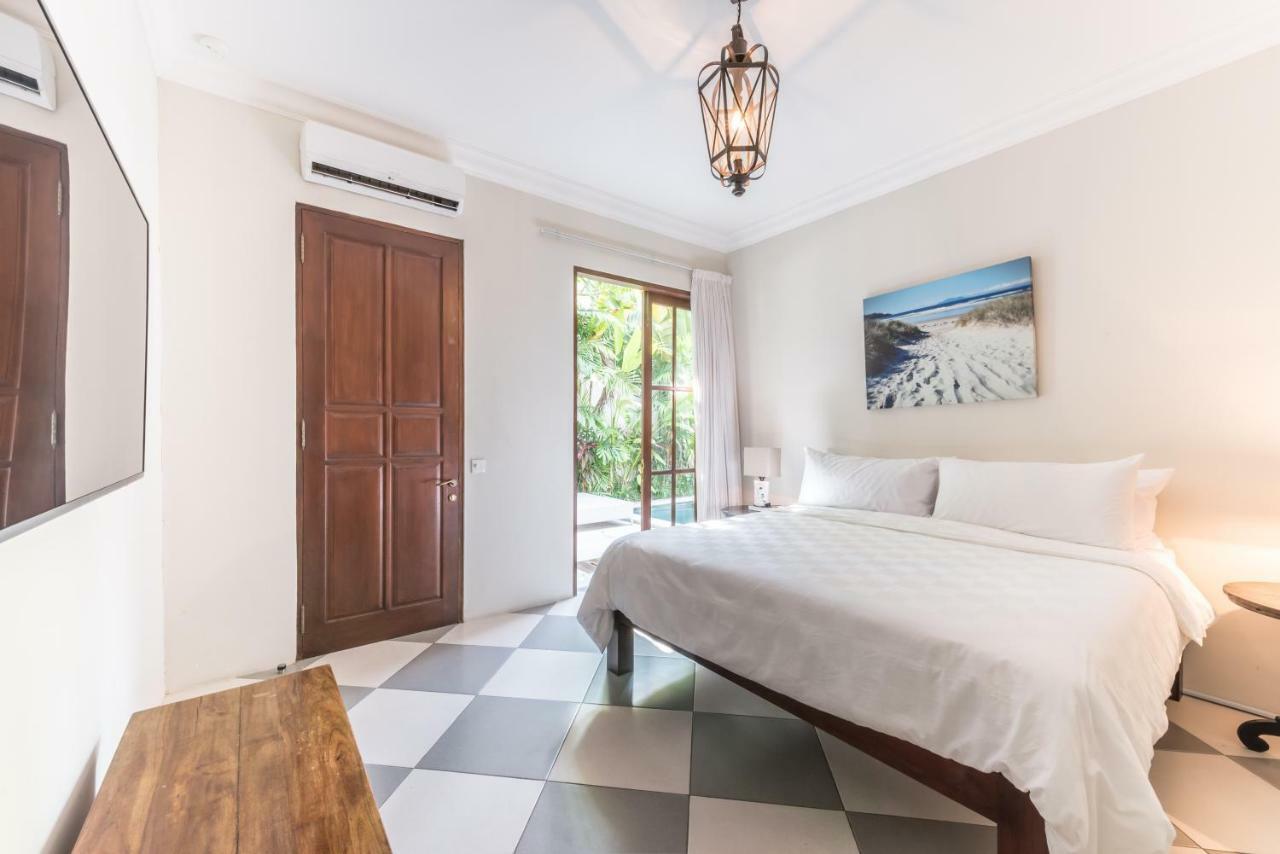 Central 3 Bedroom Villa Close To Seminyak Beach エクステリア 写真