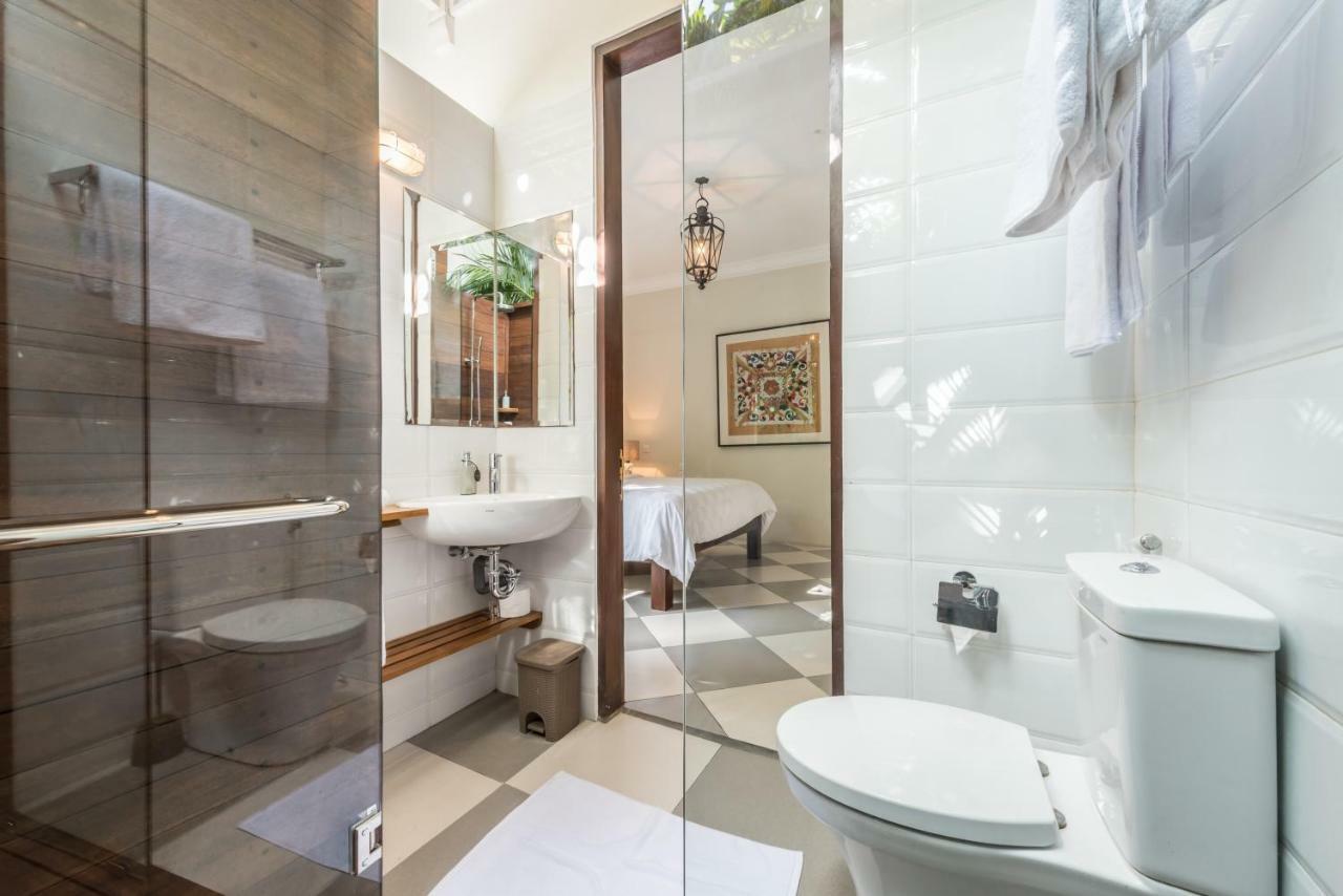 Central 3 Bedroom Villa Close To Seminyak Beach エクステリア 写真